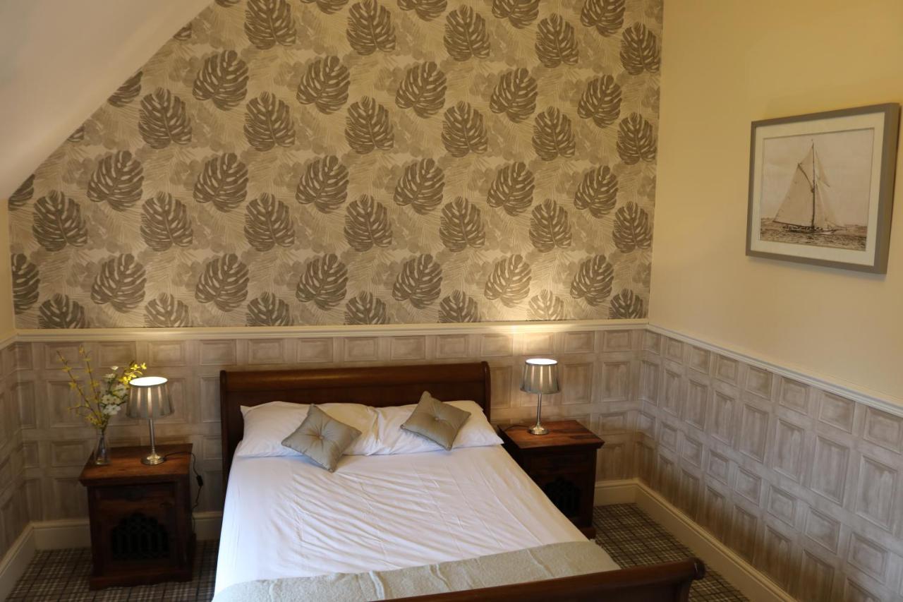 Victoria House Hotel Barrow-in-Furness ภายนอก รูปภาพ